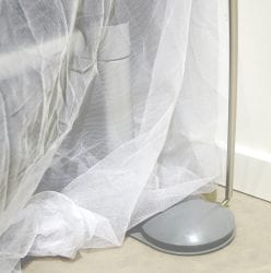 Dbug-klamboe-met-speciale-voetconstructie-voor-vrijstaand-plaatsen